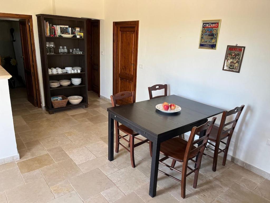 Casa Giuliveto - Charmantes Ferienhaus Mit Privatpool In Olivenhain Ostuni Exterior foto