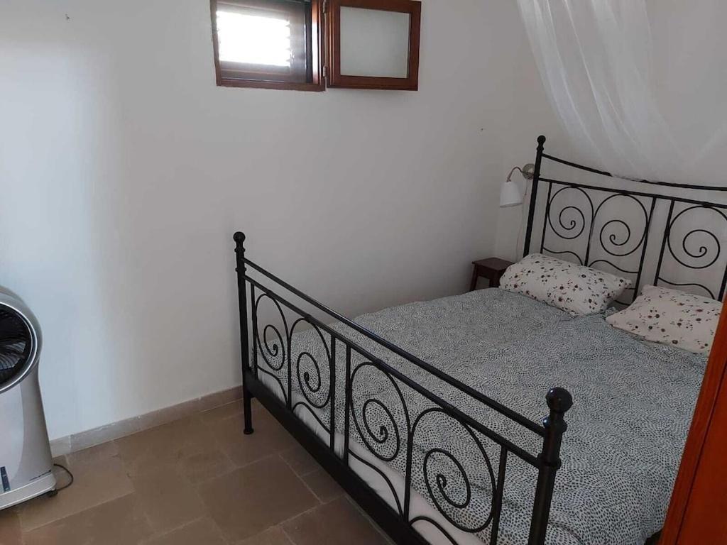 Casa Giuliveto - Charmantes Ferienhaus Mit Privatpool In Olivenhain Ostuni Exterior foto