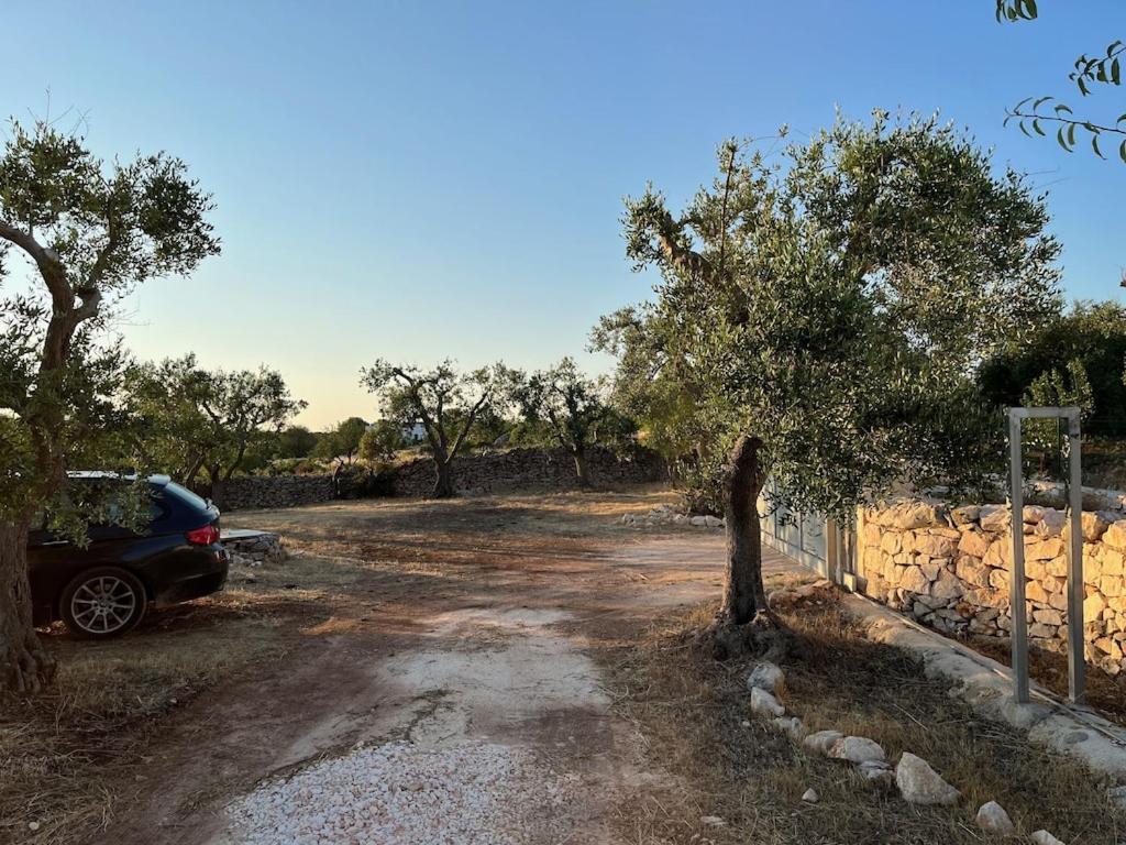Casa Giuliveto - Charmantes Ferienhaus Mit Privatpool In Olivenhain Ostuni Exterior foto