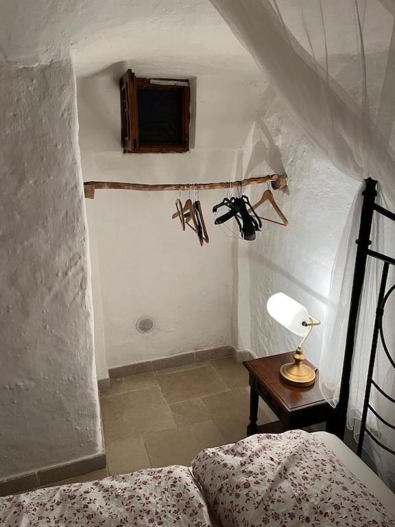 Casa Giuliveto - Charmantes Ferienhaus Mit Privatpool In Olivenhain Ostuni Exterior foto