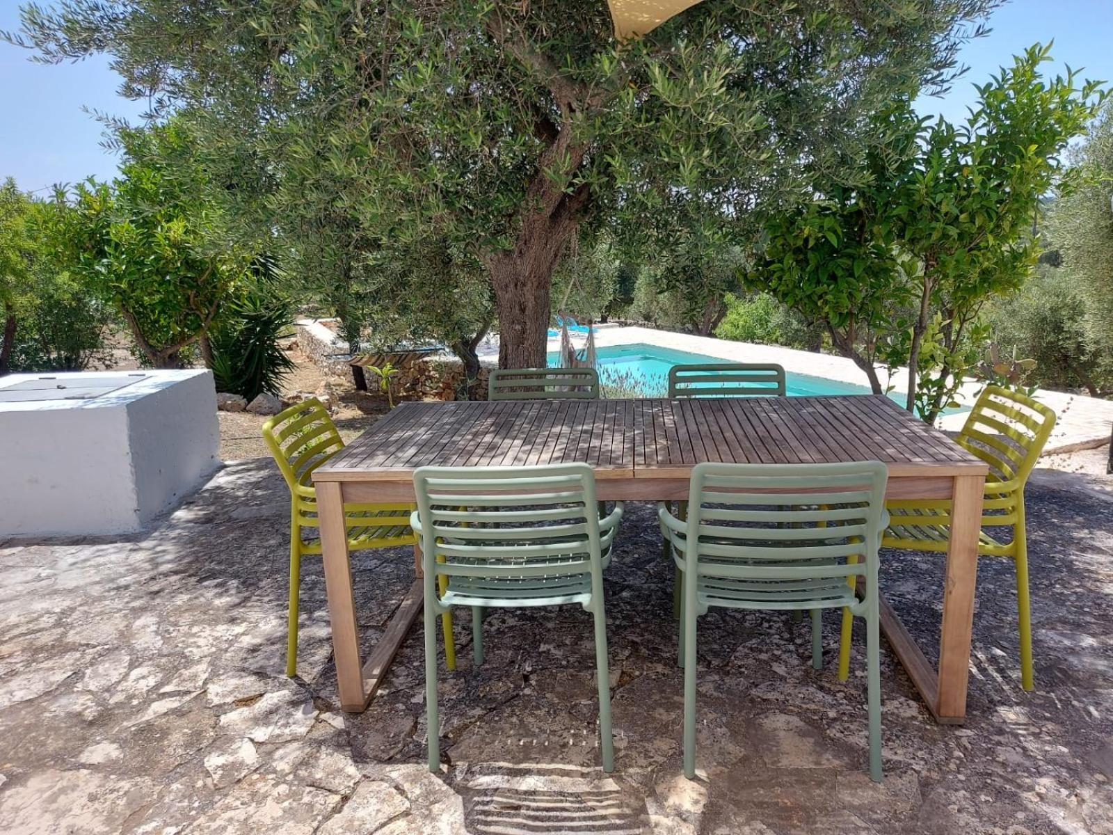 Casa Giuliveto - Charmantes Ferienhaus Mit Privatpool In Olivenhain Ostuni Exterior foto